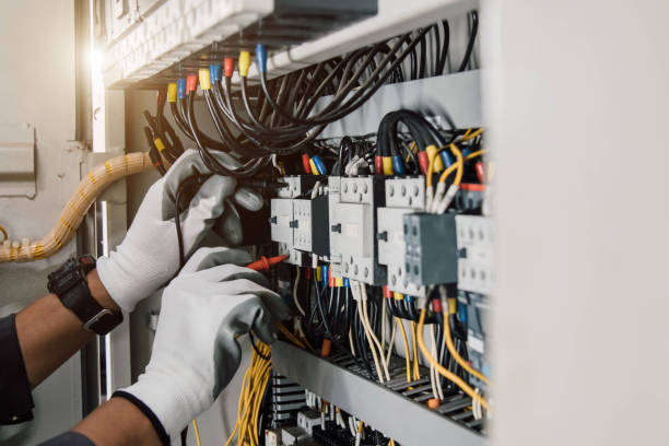 Best Commercial Electrician Services  in Sauk City, WI